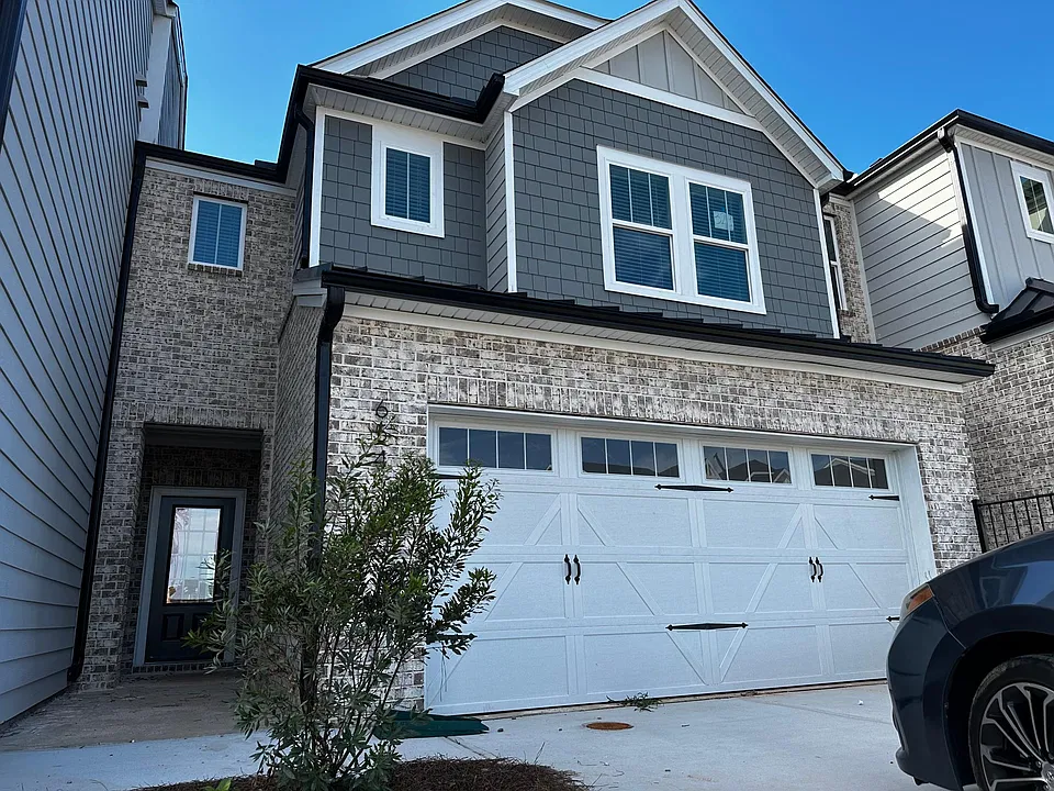 654 Gabby Point