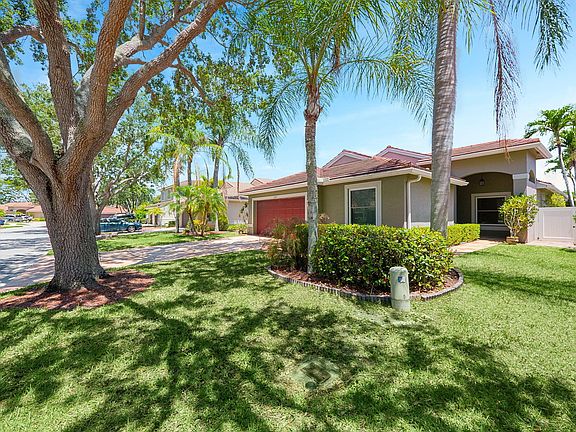 2nd image of 6287 Grand Cypress Circle