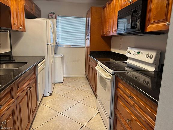 5th image of 4900 Biscayne DR #21