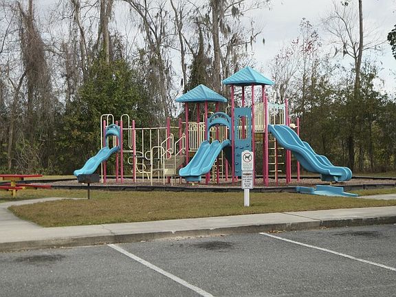 4th image of 5006 Key Lime Dr Unit 207