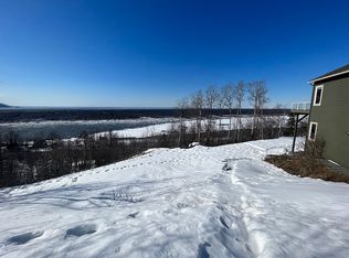 4702 Potter Crest Cir, Anchorage, AK 99516