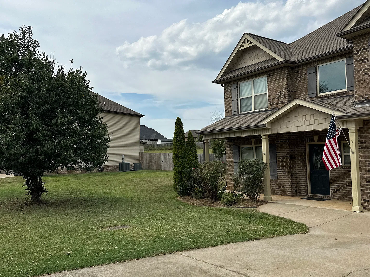 179 Melbourne Dr — Photo 3