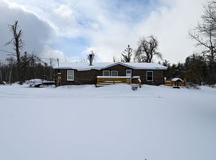 1460 McKee Rd, Johannesburg, MI 49751