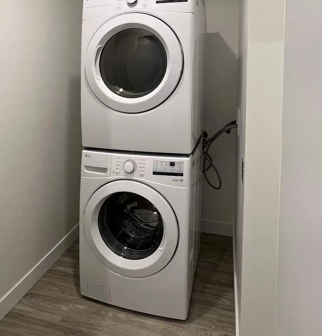 1 bed, 643 sqft, $2,050 — Photo 3
