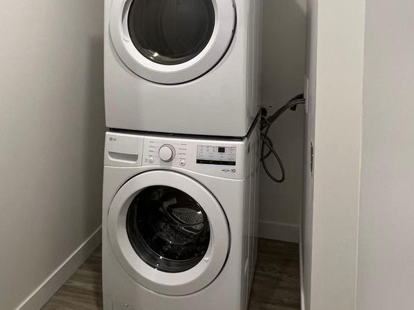 1 bedroom rental in Surrey — photo 3