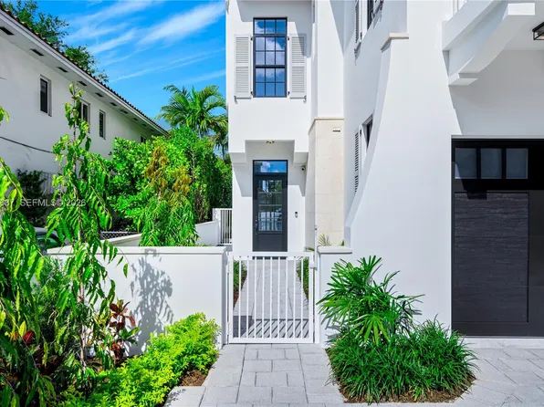 2712 S Le Jeune Rd, Coral Gables, FL 33134