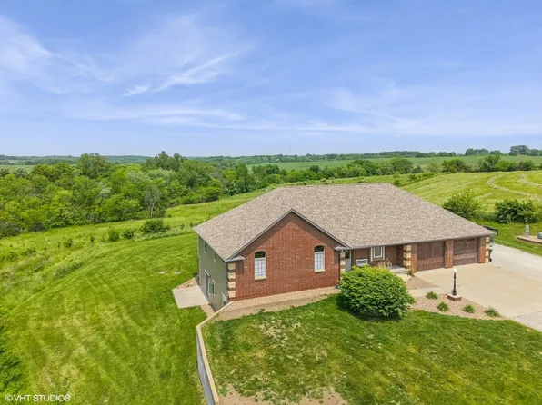 1191 Illinois Dr, Knoxville, IA 50138