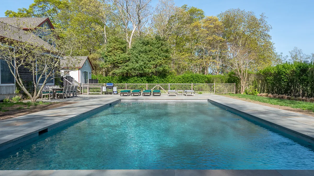 Building Photo - 15 Ranch Ct