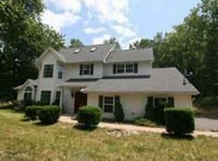 105 Terrace Dr, Saylorsburg, PA 18353