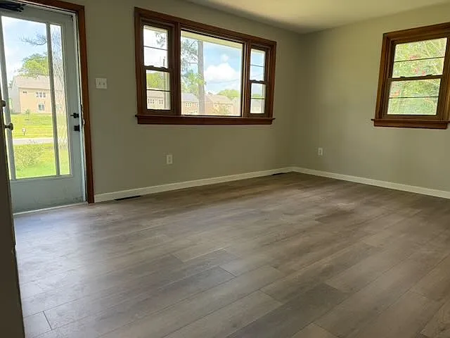 11551 Edinburgh Rd — Photo 12