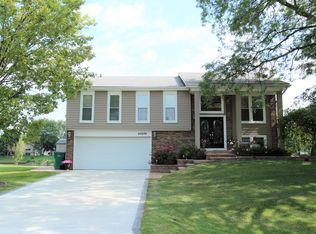 40596 Village Oaks Rd, Novi, MI 48375