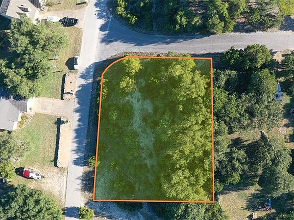 4th image of 22100 Angus Dr