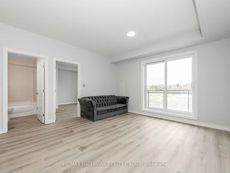 1350 Hemlock Rd #404 — Photo 14