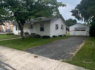 18 E Muth Ave, Myerstown, PA 17067