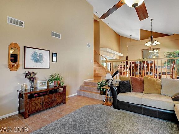 5th image of 10789 Bacchus Ct