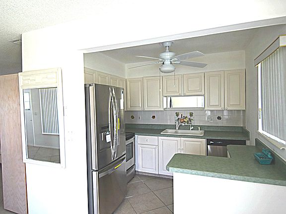 5th image of 2929 SE Ocean Boulevard #148-6