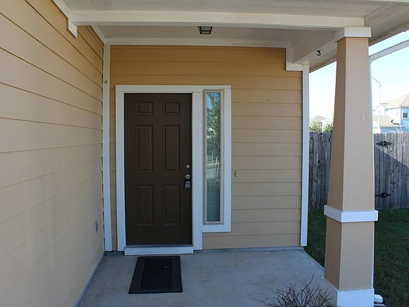 3rd image of 135 Sambar Dr