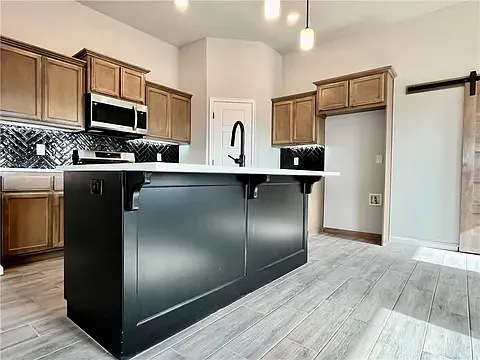 2417 Cattail Ct — Photo 5