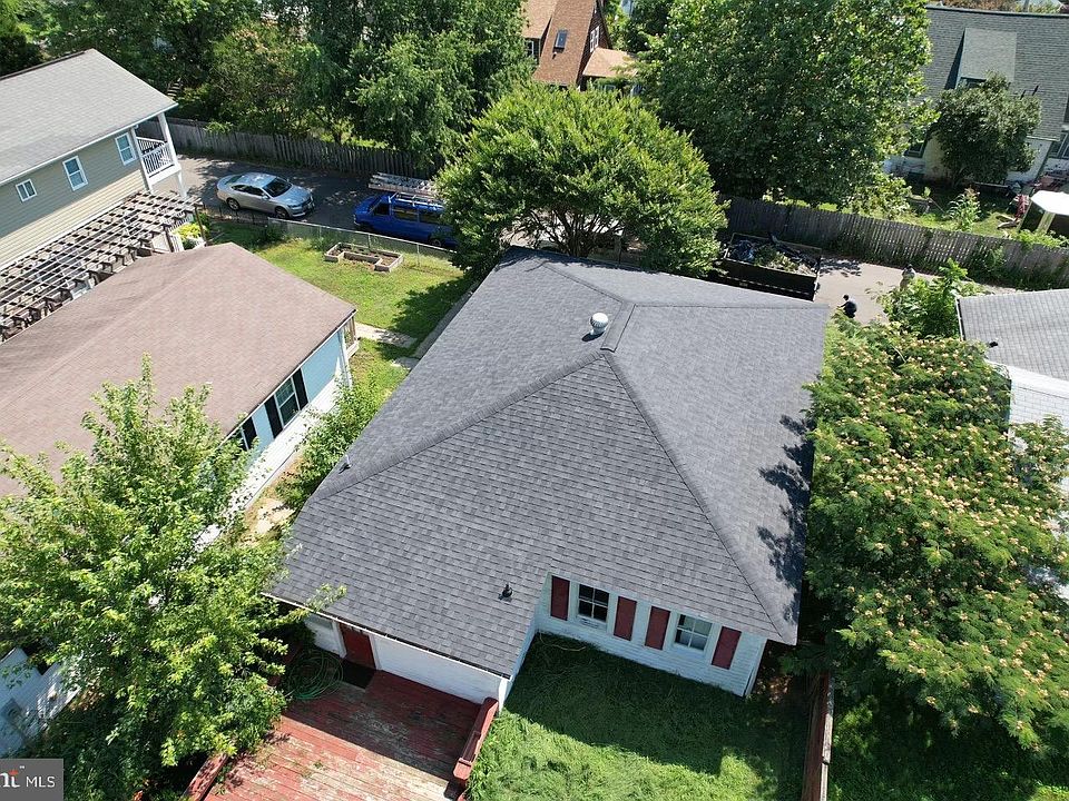 1st image of 232 Macrae Ave