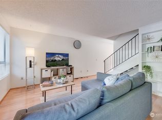 7810 196th St SW APT A2, Edmonds, WA 98026