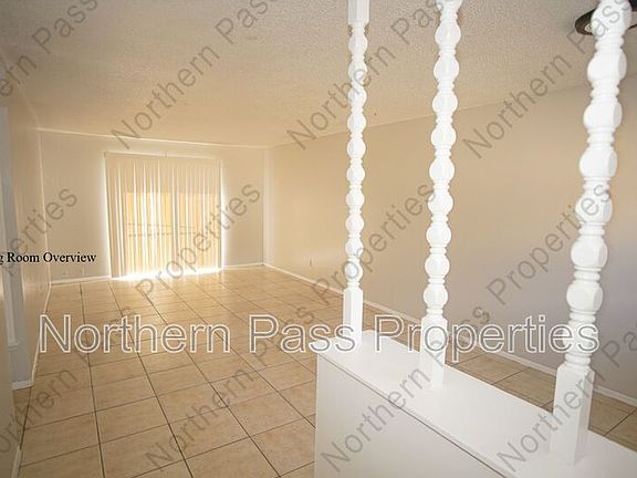 4th image of 5233 Carousel Dr #3