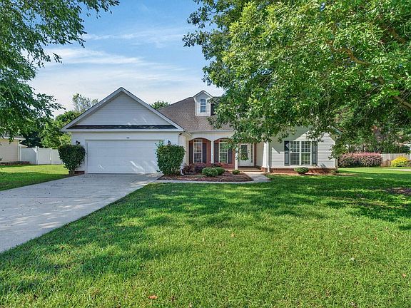 2nd image of 226 Spring Chase Cir