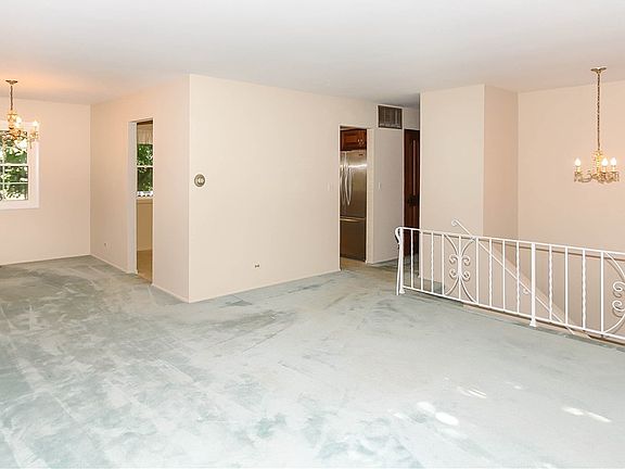 3rd image of 7736 Northway Dr
