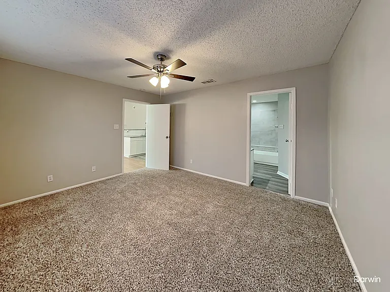 328 Teakwood Ln — Photo 8