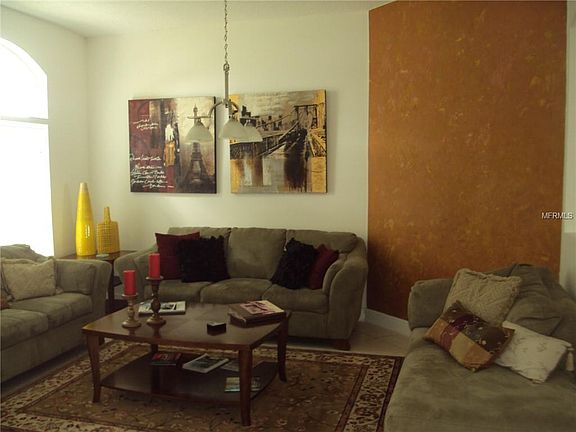 3rd image of 11621 Blackmoor Dr #2