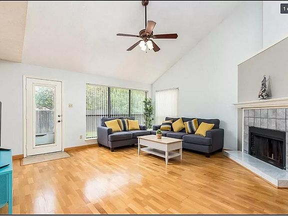 3rd image of 6813 Bolivar Ct