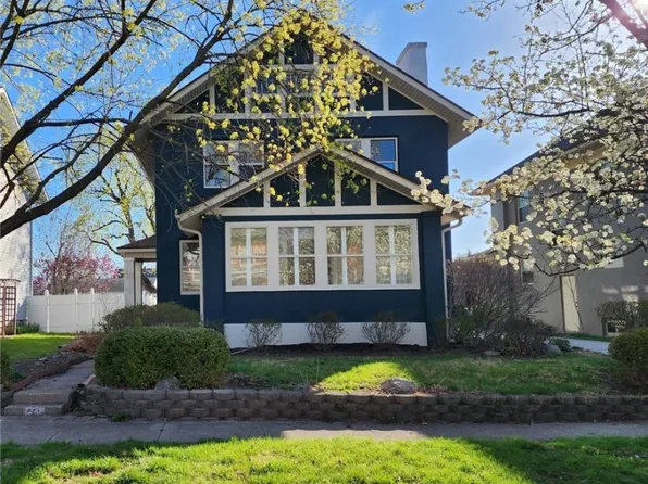 237 Maple St, Brookville, OH 45309