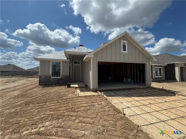 704 James Parker Cir, Killeen, TX 76542