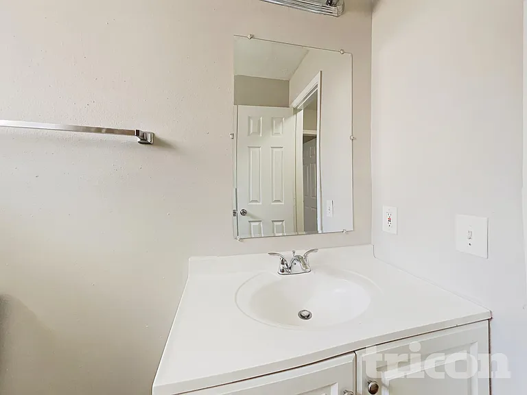 2806 W Birchdale Dr — Photo 13