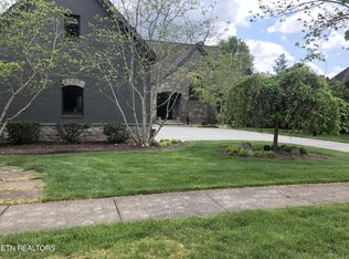 12616 Woodcove Ln, Knoxville, TN 37922