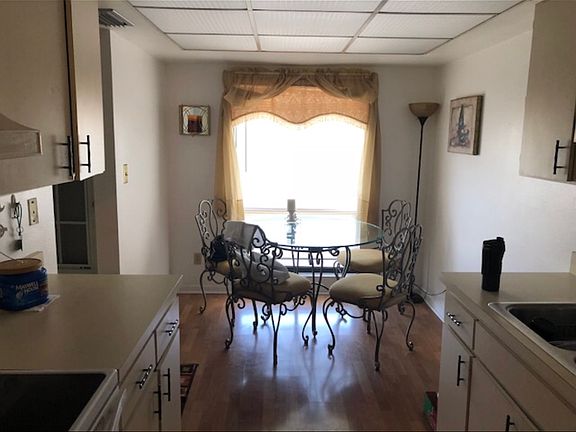 4th image of 2800 Cove Cay Dr Unit 4E