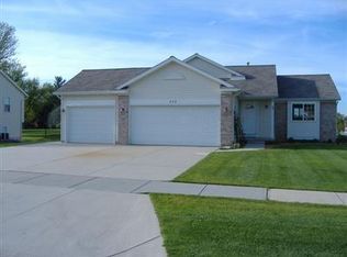 402 Peach Ct, Wayland, MI 49348