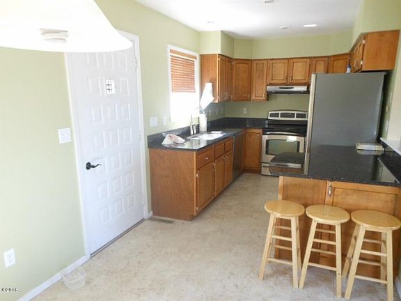 3rd image of 307 21st Ave W