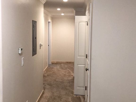 2nd image of 261 El Dorado St Suite 104