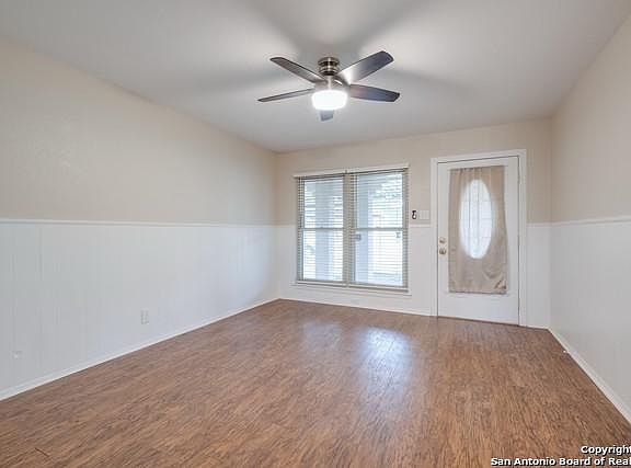4th image of 708 Pecan Dr