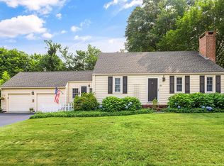 17 Dennett Dr, Newburyport, MA 01950