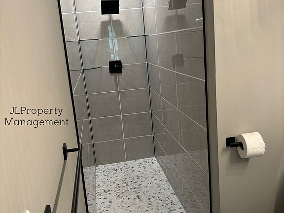 4th image of 10001 Century Ln