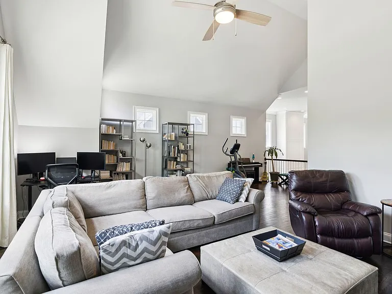 3419B Amanda Ave — Photo 89