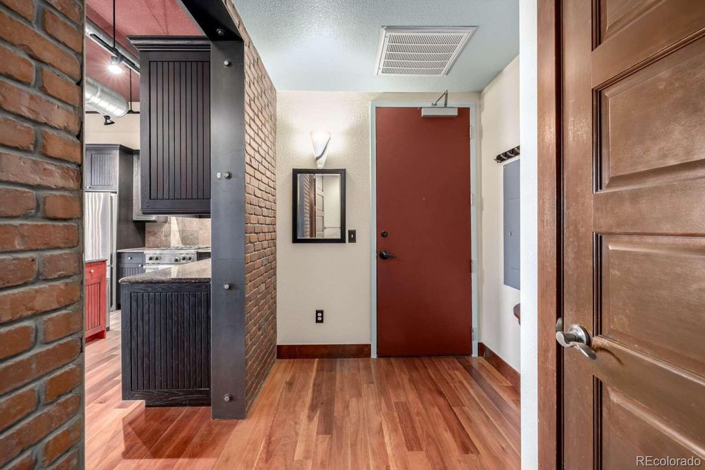 210 W Magnolia Street #360