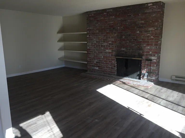 WoodAcre Apartments — Photo 42