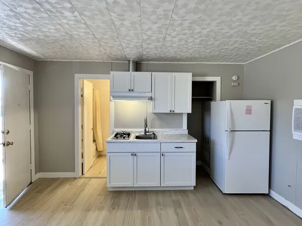 219 W Converse St #12, Moorcroft, WY 82721