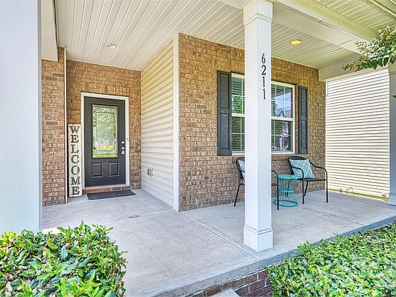 3rd image of 6211 Kilchurn Dr