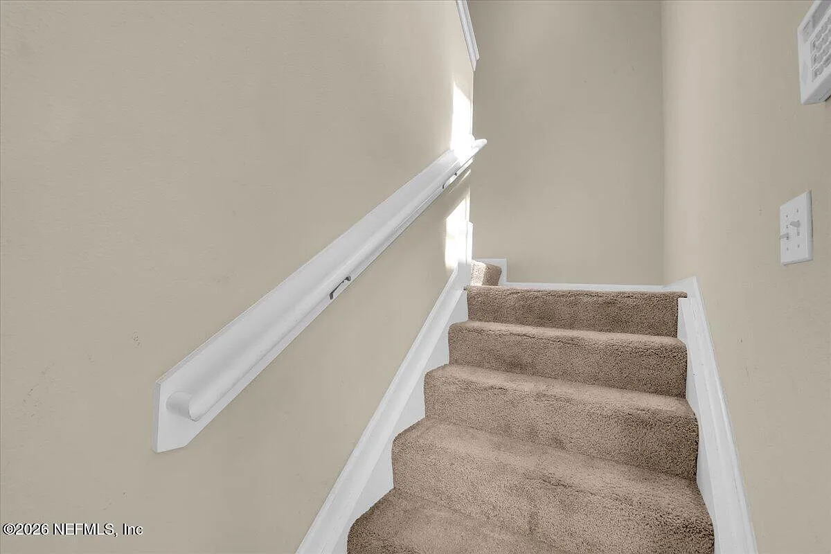 1 bed, 1.0 bath, 883 sqft, $1,350 — Photo 4