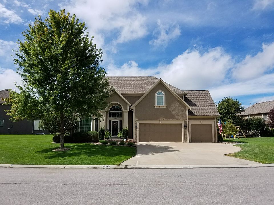 1st image of 140 NE Misty Meadow Ln