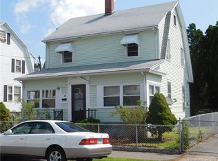 28 Morningside Dr, Bridgeport, CT 06606