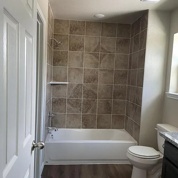 512 Raymond St — Photo 26